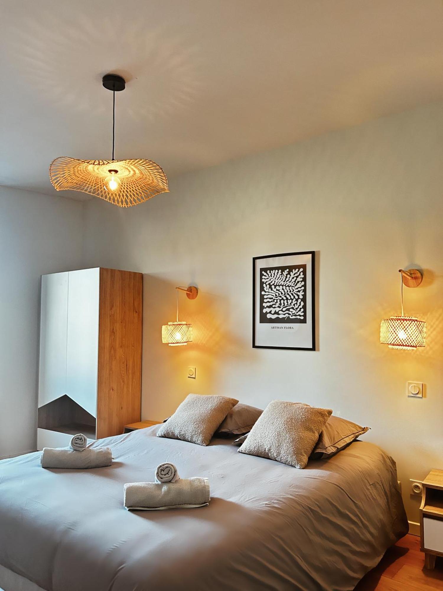 Le Paisiblement Votre 2 Ch, Terrasse, Clim, Park Apartment Montauban Ngoại thất bức ảnh